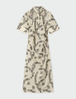 Joanna - Floral Jacquard - ALMOND OIL