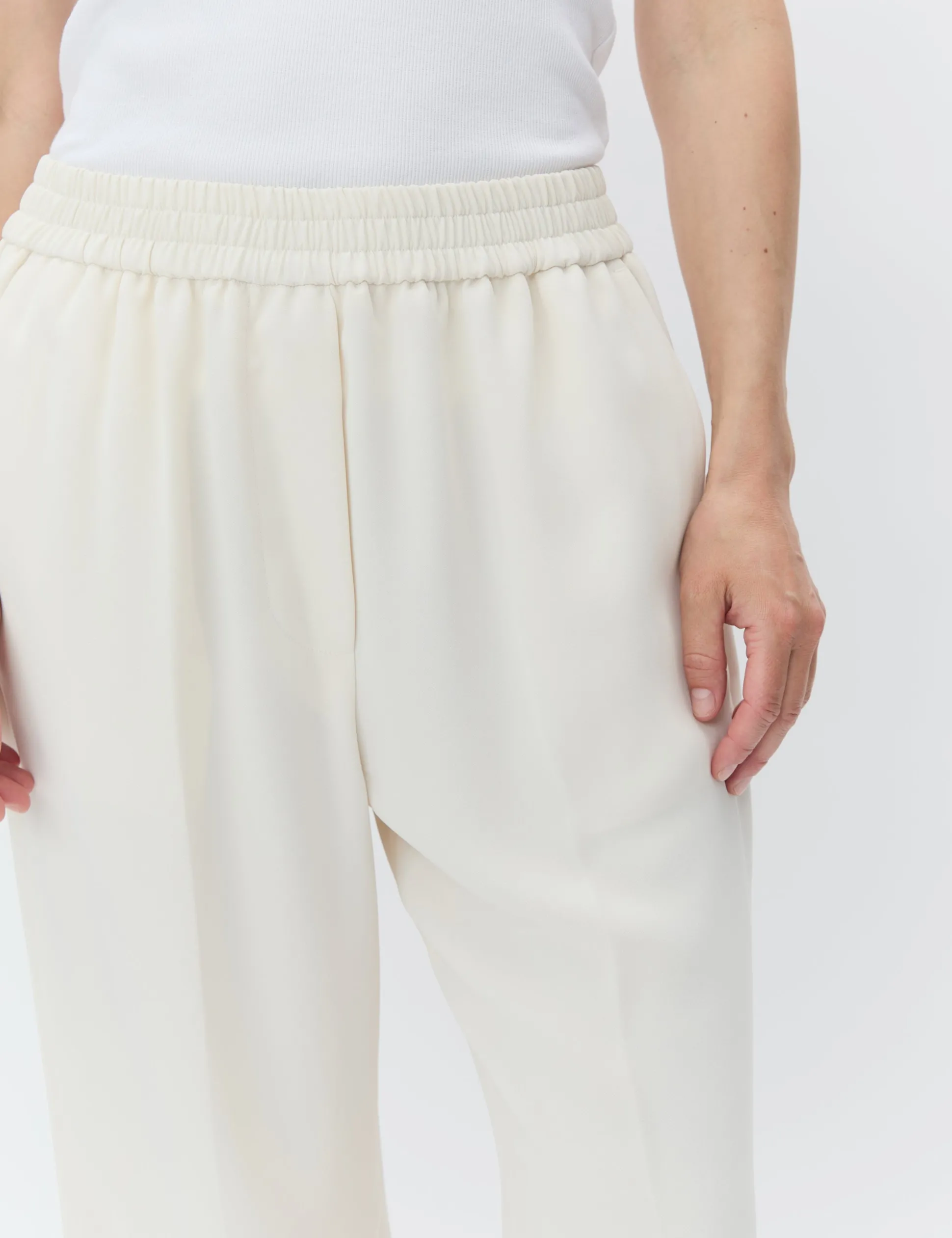 Jonah - Classic Gabardine - Ivory Shade