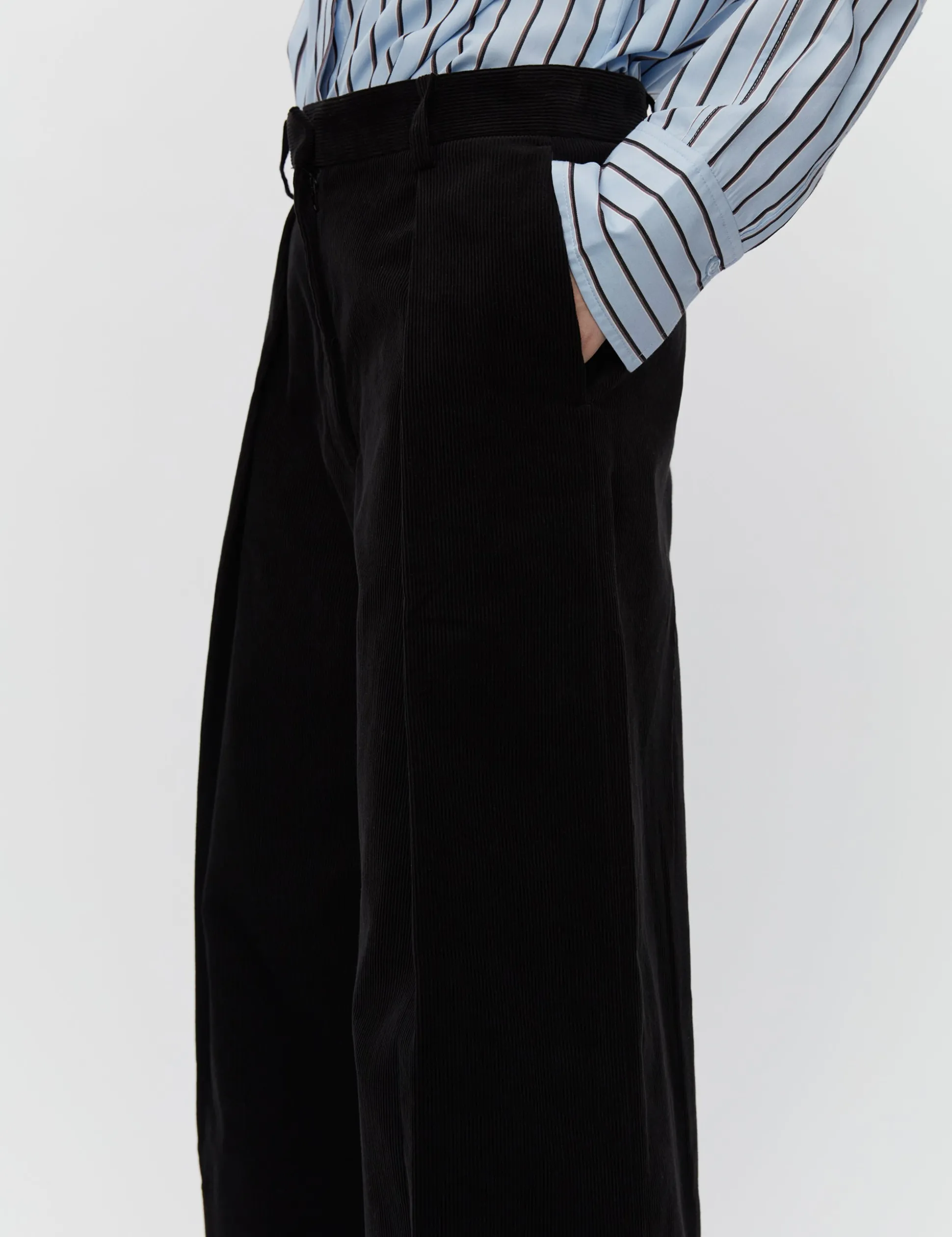 Ricardo - Contemporary Corduroy - BLACK
